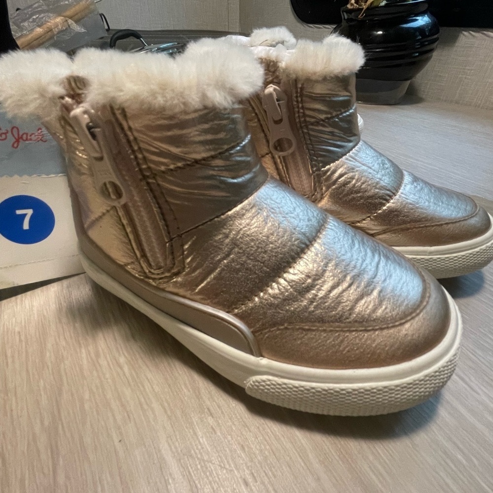 Cat & Jack Indiana Slip On Sneaker Boots - NEW - Rose Gold